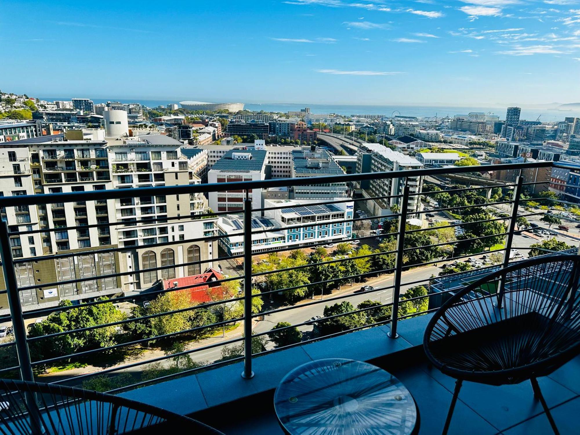 Urban Elephant 16 On Bree Apartment Cape Town
